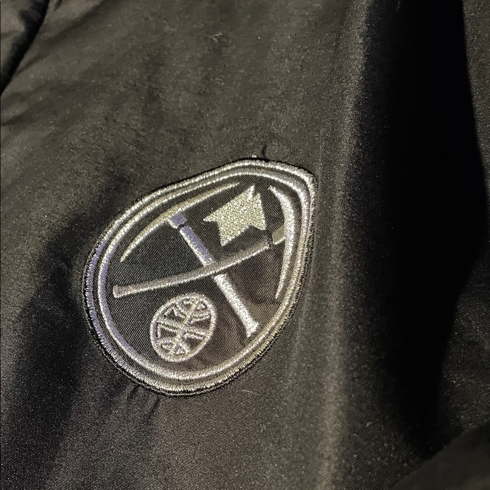 NBA UNK Black Quilted Puffer Denver Nuggets Jacket Coat - Picture 2 of 15